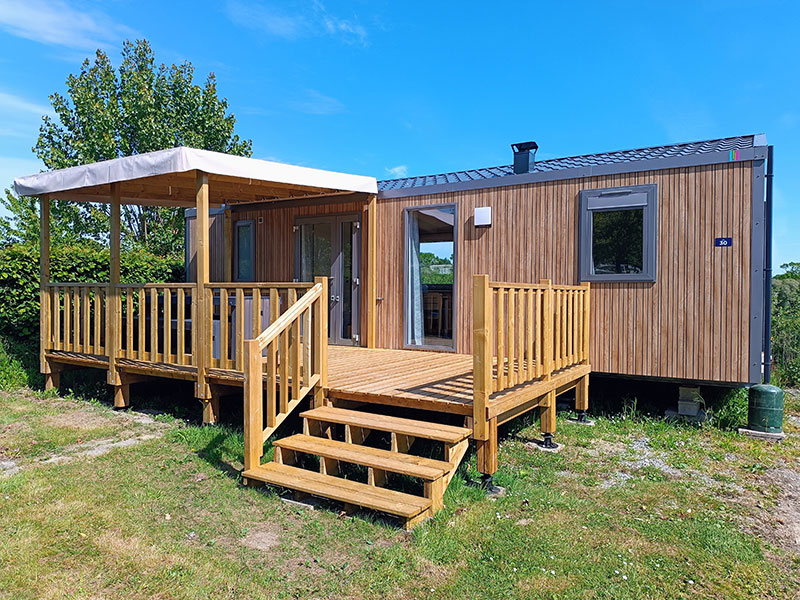 Mobil-home Océan PREMIUM 6 places 3 chambres avec terrasse en bois semi-couverte